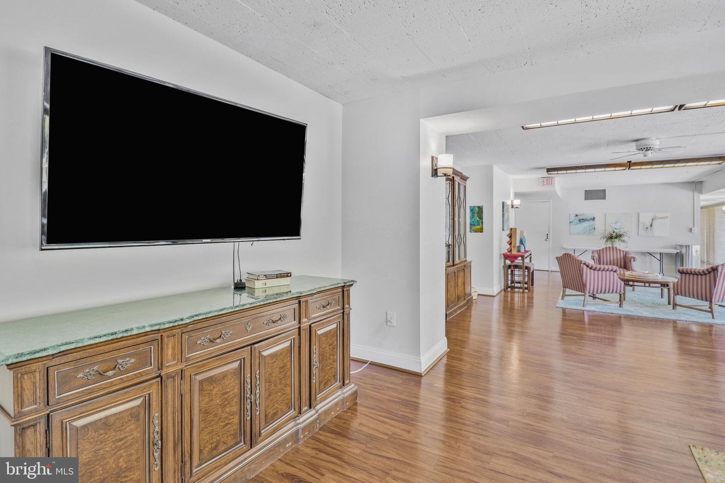 1300 ARMY NAVY DR #709, ARLINGTON, Virginia 22202, 2 Bedrooms Bedrooms, ,2 BathroomsBathrooms,Residential,For sale,1300 ARMY NAVY DR #709,VAAR2056650 MLS # VAAR2056650