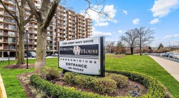 1300 ARMY NAVY DR #709, ARLINGTON, Virginia 22202, 2 Bedrooms Bedrooms, ,2 BathroomsBathrooms,Residential,For sale,1300 ARMY NAVY DR #709,VAAR2056650 MLS # VAAR2056650