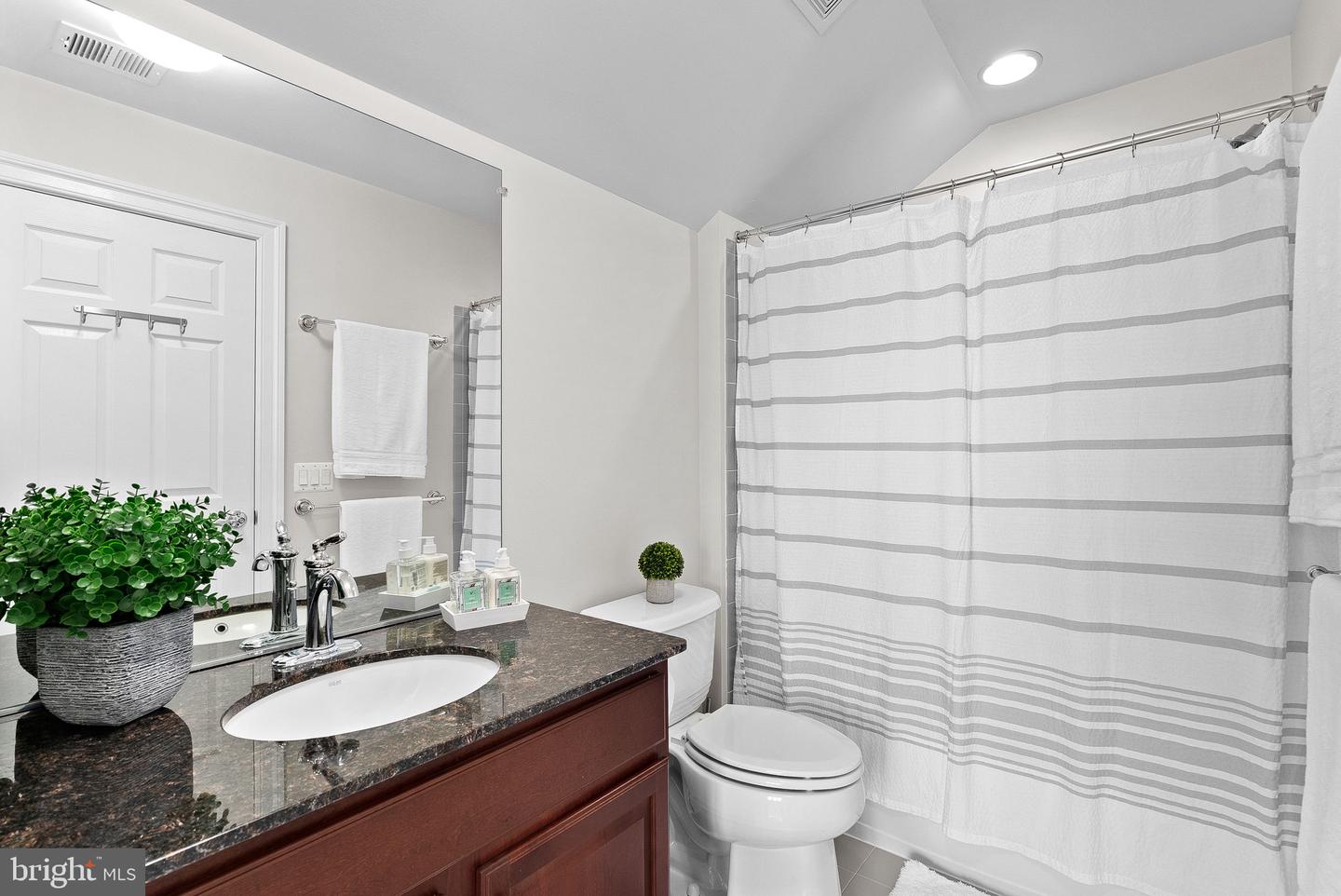 20802 ADAMS MILL PL, ASHBURN, Virginia 20147, 3 Bedrooms Bedrooms, ,3 BathroomsBathrooms,Residential,For sale,20802 ADAMS MILL PL,VALO2094962 MLS # VALO2094962