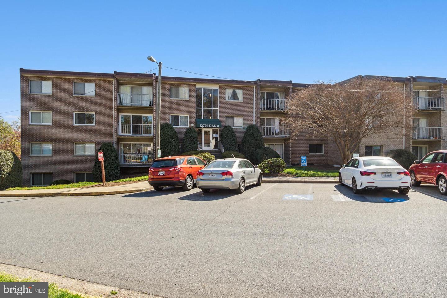 12701 DARA DR #104, WOODBRIDGE, Virginia 22192, 1 Bedroom Bedrooms, ,1 BathroomBathrooms,Residential,For sale,12701 DARA DR #104,VAPW2093372 MLS # VAPW2093372