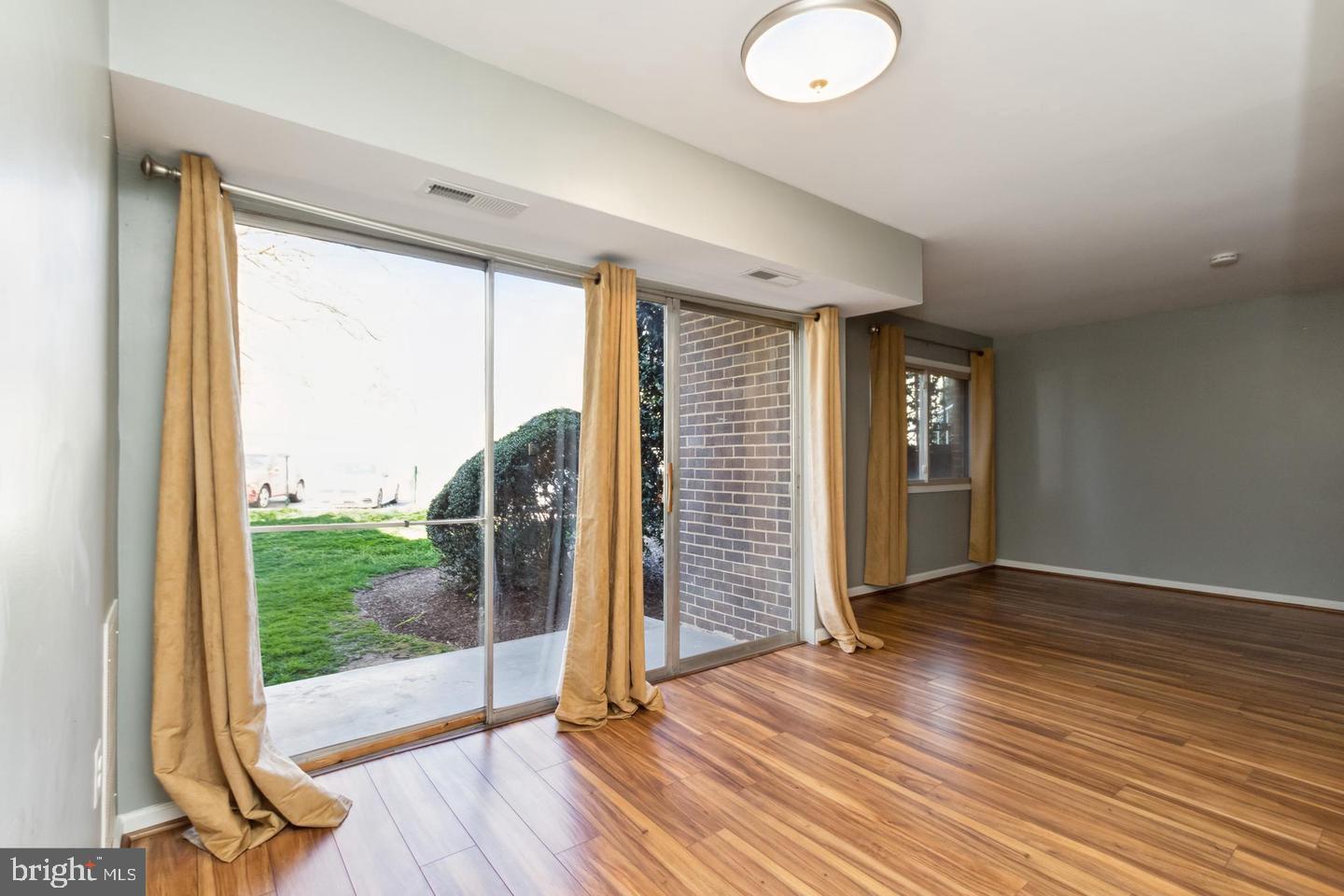 12701 DARA DR #104, WOODBRIDGE, Virginia 22192, 1 Bedroom Bedrooms, ,1 BathroomBathrooms,Residential,For sale,12701 DARA DR #104,VAPW2093372 MLS # VAPW2093372