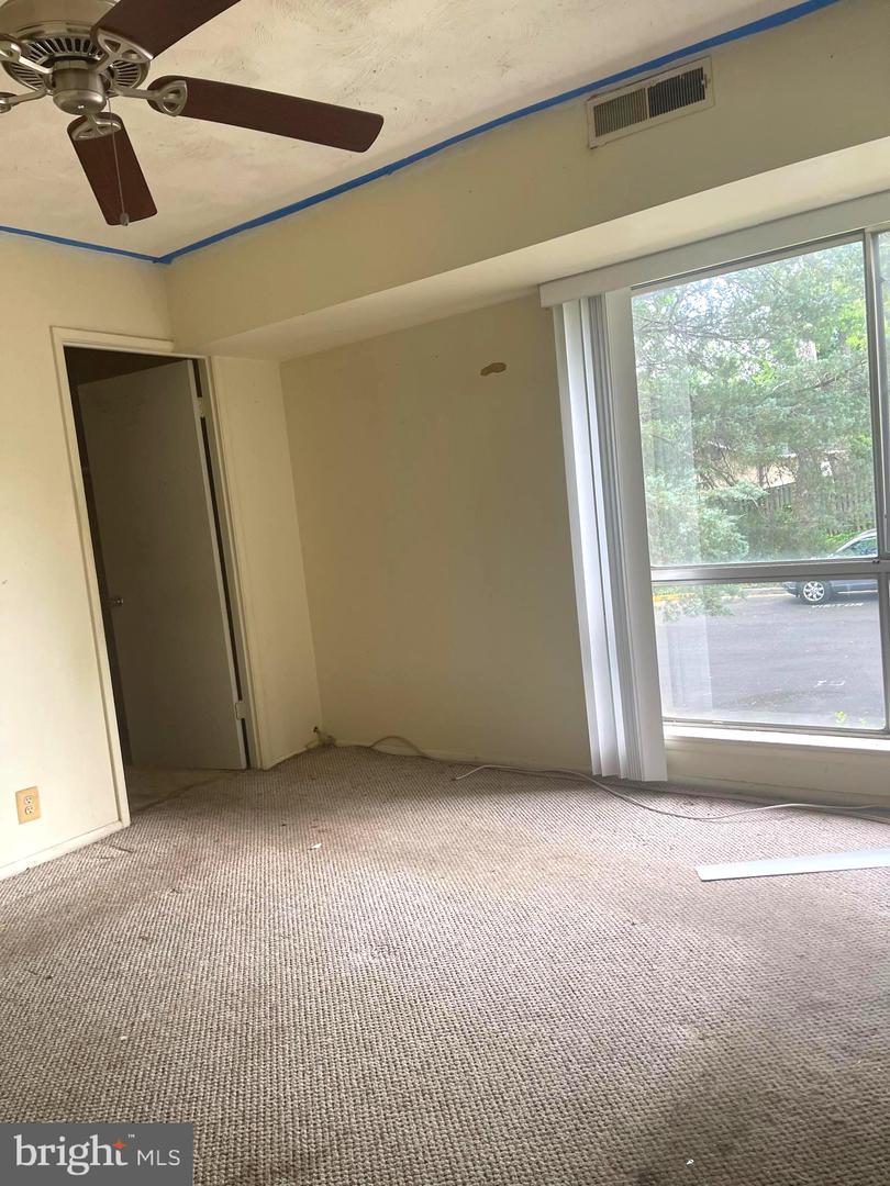 3700 N ROSSER ST #104, ALEXANDRIA, Virginia 22311, 3 Bedrooms Bedrooms, ,1 BathroomBathrooms,Residential,For sale,3700 N ROSSER ST #104,VAFX2237302 MLS # VAFX2237302