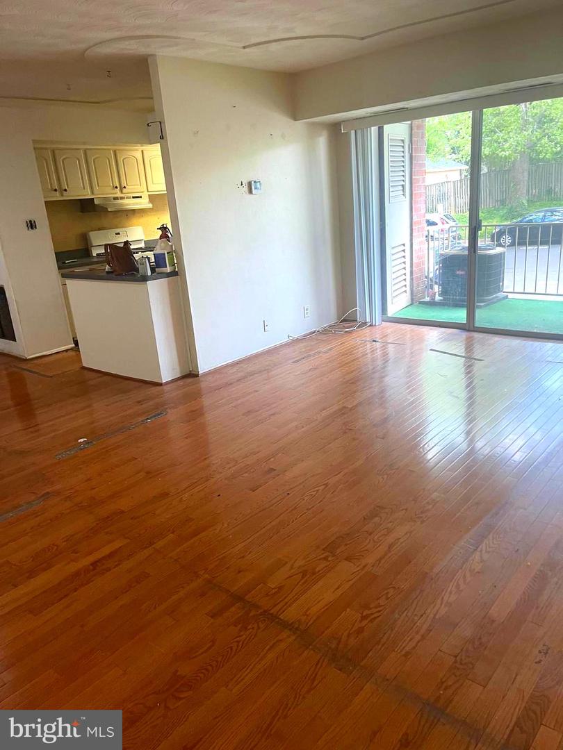 3700 N ROSSER ST #104, ALEXANDRIA, Virginia 22311, 3 Bedrooms Bedrooms, ,1 BathroomBathrooms,Residential,For sale,3700 N ROSSER ST #104,VAFX2237302 MLS # VAFX2237302