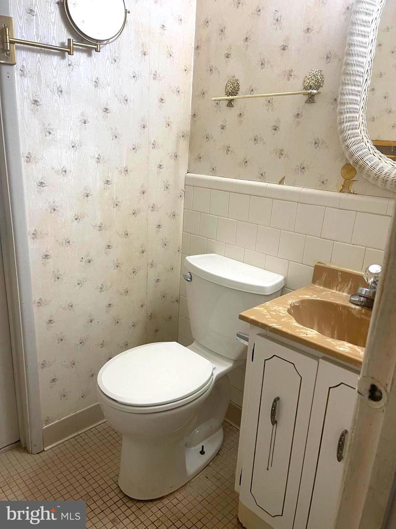3700 N ROSSER ST #104, ALEXANDRIA, Virginia 22311, 3 Bedrooms Bedrooms, ,1 BathroomBathrooms,Residential,For sale,3700 N ROSSER ST #104,VAFX2237302 MLS # VAFX2237302