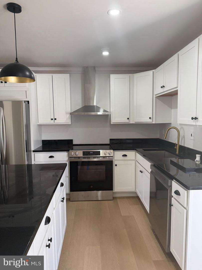 1325 BARNABY TER SE, WASHINGTON, District Of Columbia 20032, 4 Bedrooms Bedrooms, ,2 BathroomsBathrooms,Residential,For sale,1325 BARNABY TER SE,DCDC2197958 MLS # DCDC2197958