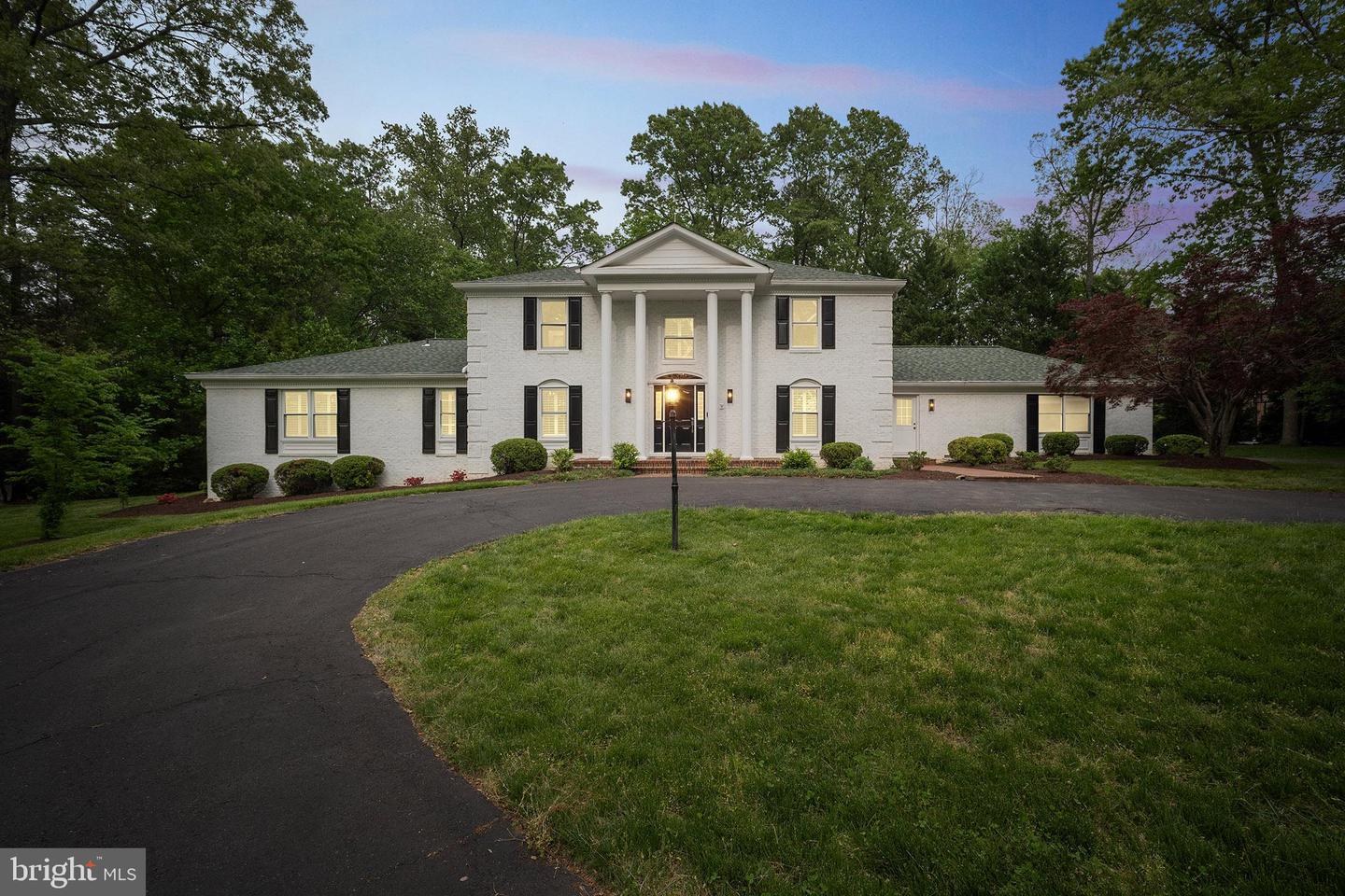 2407 MARE LN, OAKTON, Virginia 22124, 5 Bedrooms Bedrooms, ,4 BathroomsBathrooms,Residential,For sale,2407 MARE LN,VAFX2237322 MLS # VAFX2237322