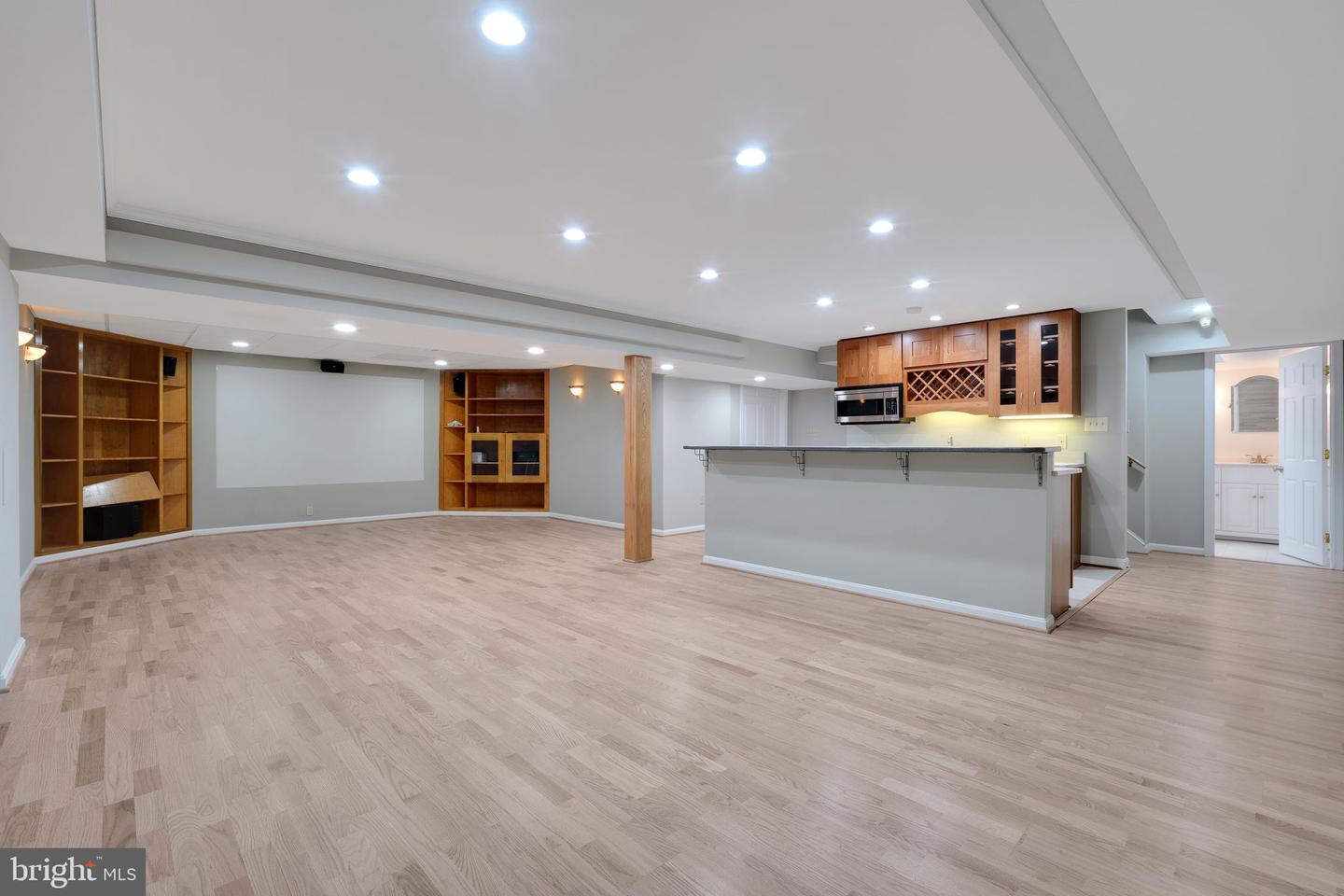 2407 MARE LN, OAKTON, Virginia 22124, 5 Bedrooms Bedrooms, ,4 BathroomsBathrooms,Residential,For sale,2407 MARE LN,VAFX2237322 MLS # VAFX2237322