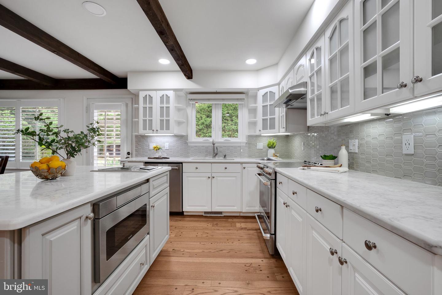 2407 MARE LN, OAKTON, Virginia 22124, 5 Bedrooms Bedrooms, ,4 BathroomsBathrooms,Residential,For sale,2407 MARE LN,VAFX2237322 MLS # VAFX2237322