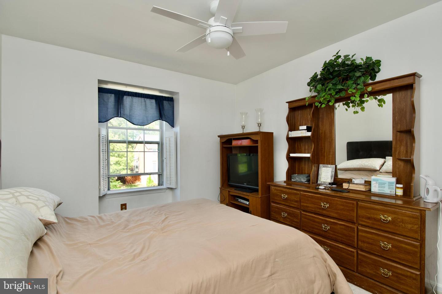 8617 ROCKY GAP CT, LORTON, Virginia 22079, 3 Bedrooms Bedrooms, ,2 BathroomsBathrooms,Residential,For sale,8617 ROCKY GAP CT,VAFX2237426 MLS # VAFX2237426