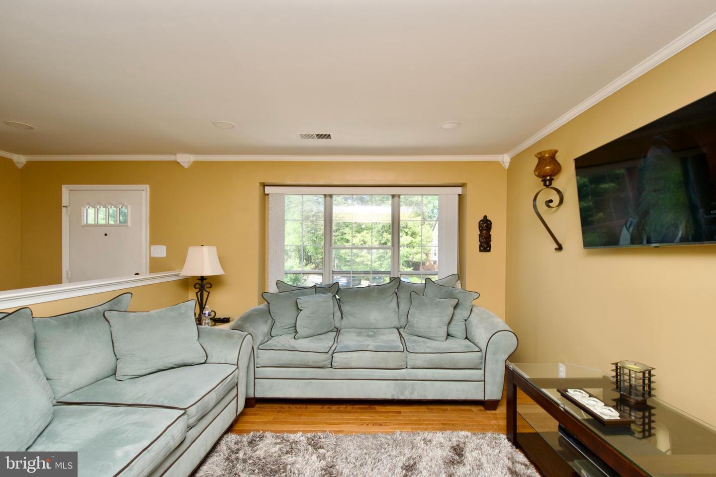 8617 ROCKY GAP CT, LORTON, Virginia 22079, 3 Bedrooms Bedrooms, ,2 BathroomsBathrooms,Residential,For sale,8617 ROCKY GAP CT,VAFX2237426 MLS # VAFX2237426