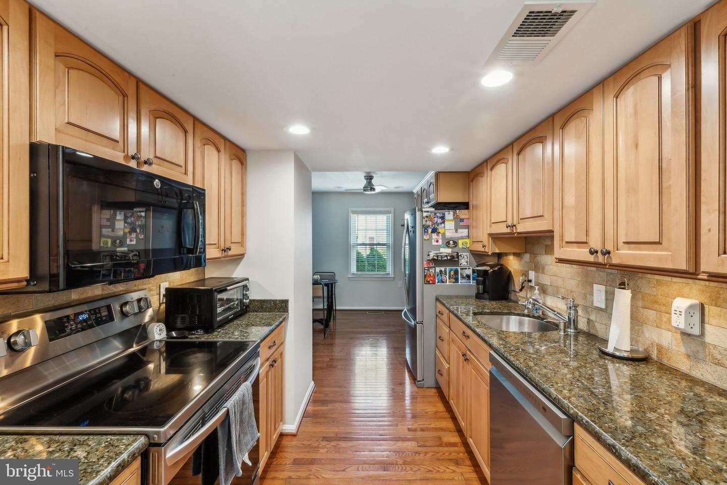 12159 STALLION CT, WOODBRIDGE, Virginia 22192, 3 Bedrooms Bedrooms, ,2 BathroomsBathrooms,Residential,For sale,12159 STALLION CT,VAPW2093220 MLS # VAPW2093220