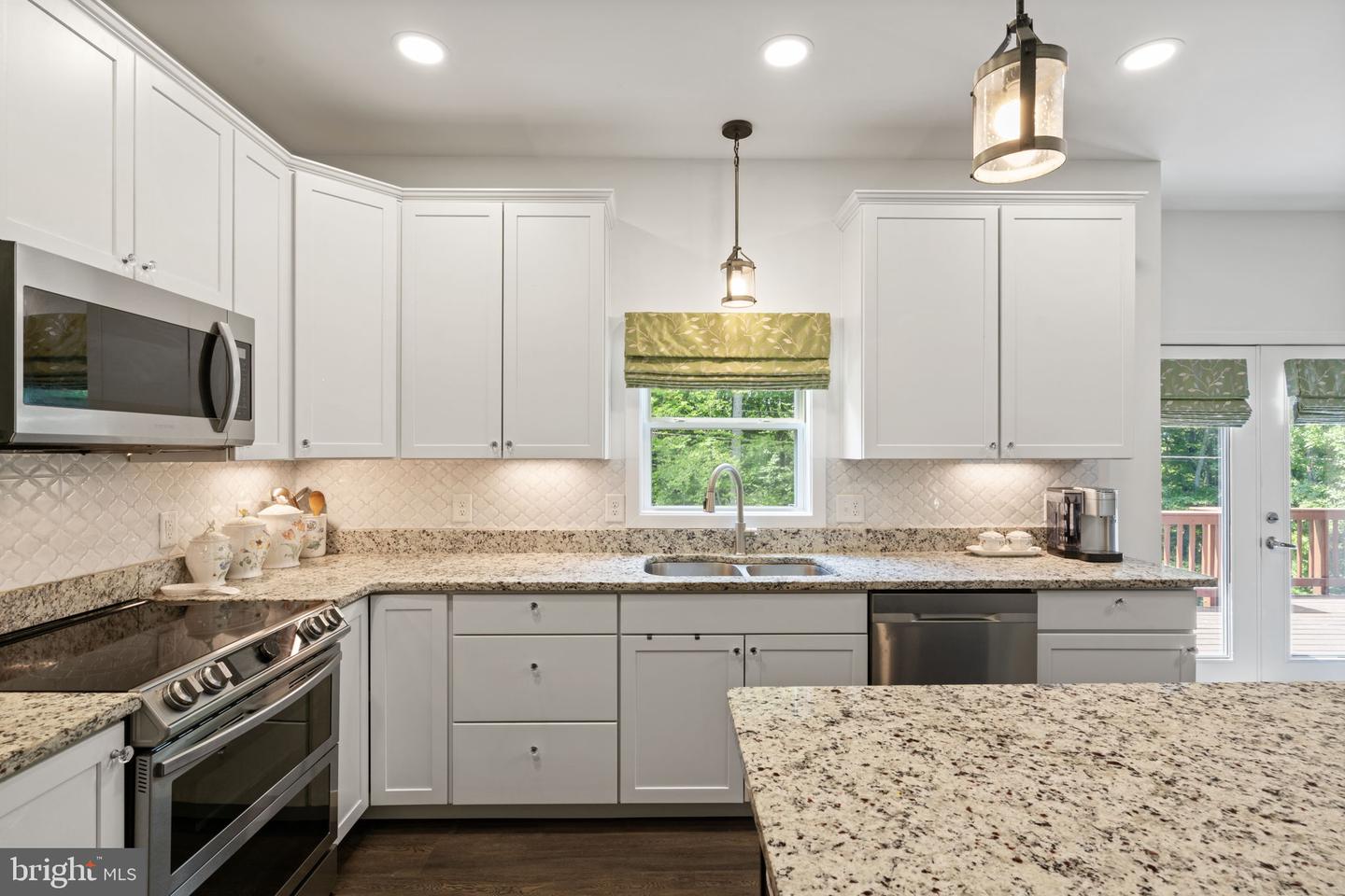 8032 COBB RD, MANASSAS, Virginia 20112, 5 Bedrooms Bedrooms, ,3 BathroomsBathrooms,Residential,For sale,8032 COBB RD,VAPW2093230 MLS # VAPW2093230