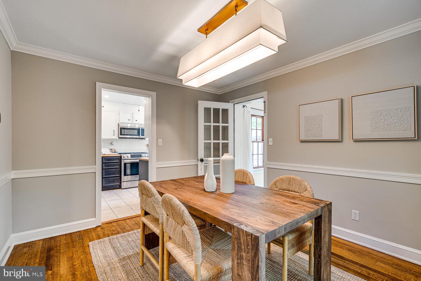 704 GRAND VIEW DR, ALEXANDRIA, Virginia 22305, 3 Bedrooms Bedrooms, ,2 BathroomsBathrooms,Residential,For sale,704 GRAND VIEW DR,VAAX2044818 MLS # VAAX2044818