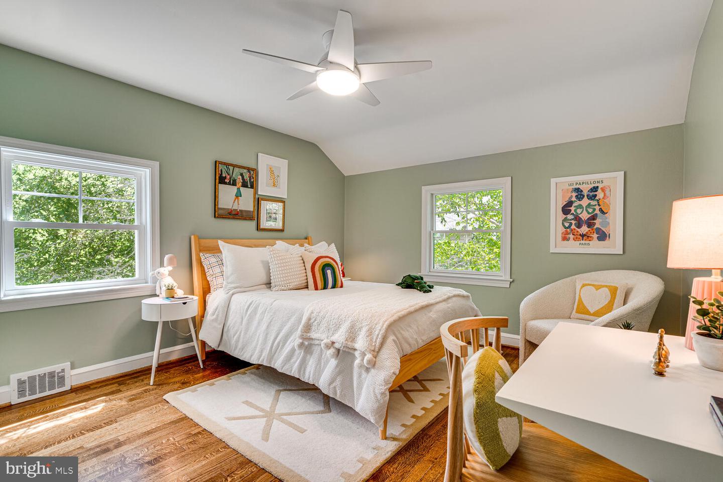 704 GRAND VIEW DR, ALEXANDRIA, Virginia 22305, 3 Bedrooms Bedrooms, ,2 BathroomsBathrooms,Residential,For sale,704 GRAND VIEW DR,VAAX2044818 MLS # VAAX2044818