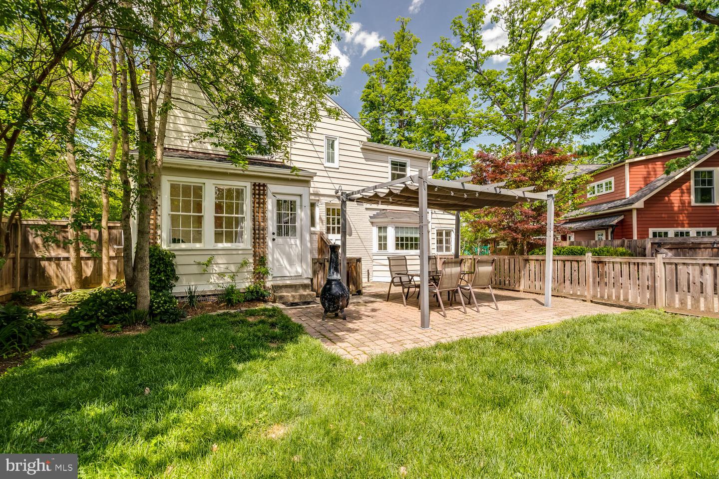 704 GRAND VIEW DR, ALEXANDRIA, Virginia 22305, 3 Bedrooms Bedrooms, ,2 BathroomsBathrooms,Residential,For sale,704 GRAND VIEW DR,VAAX2044818 MLS # VAAX2044818