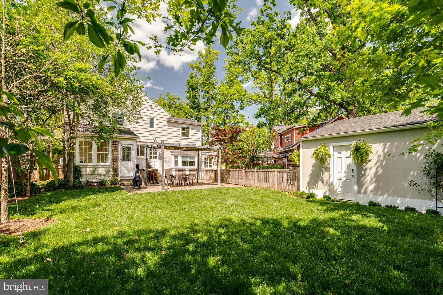 704 GRAND VIEW DR, ALEXANDRIA, Virginia 22305, 3 Bedrooms Bedrooms, ,2 BathroomsBathrooms,Residential,For sale,704 GRAND VIEW DR,VAAX2044818 MLS # VAAX2044818