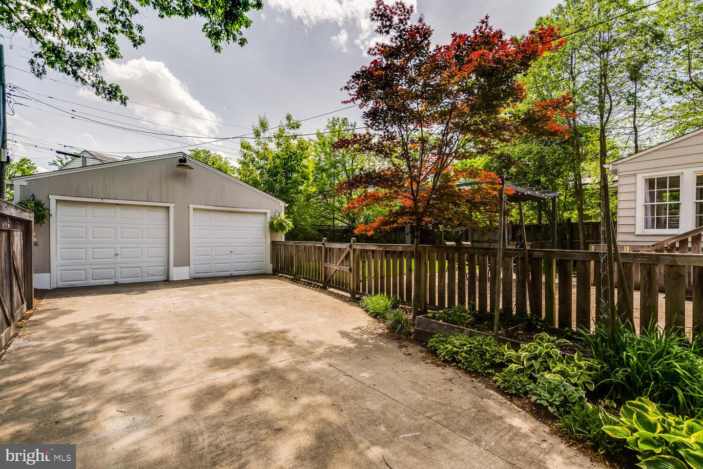 704 GRAND VIEW DR, ALEXANDRIA, Virginia 22305, 3 Bedrooms Bedrooms, ,2 BathroomsBathrooms,Residential,For sale,704 GRAND VIEW DR,VAAX2044818 MLS # VAAX2044818