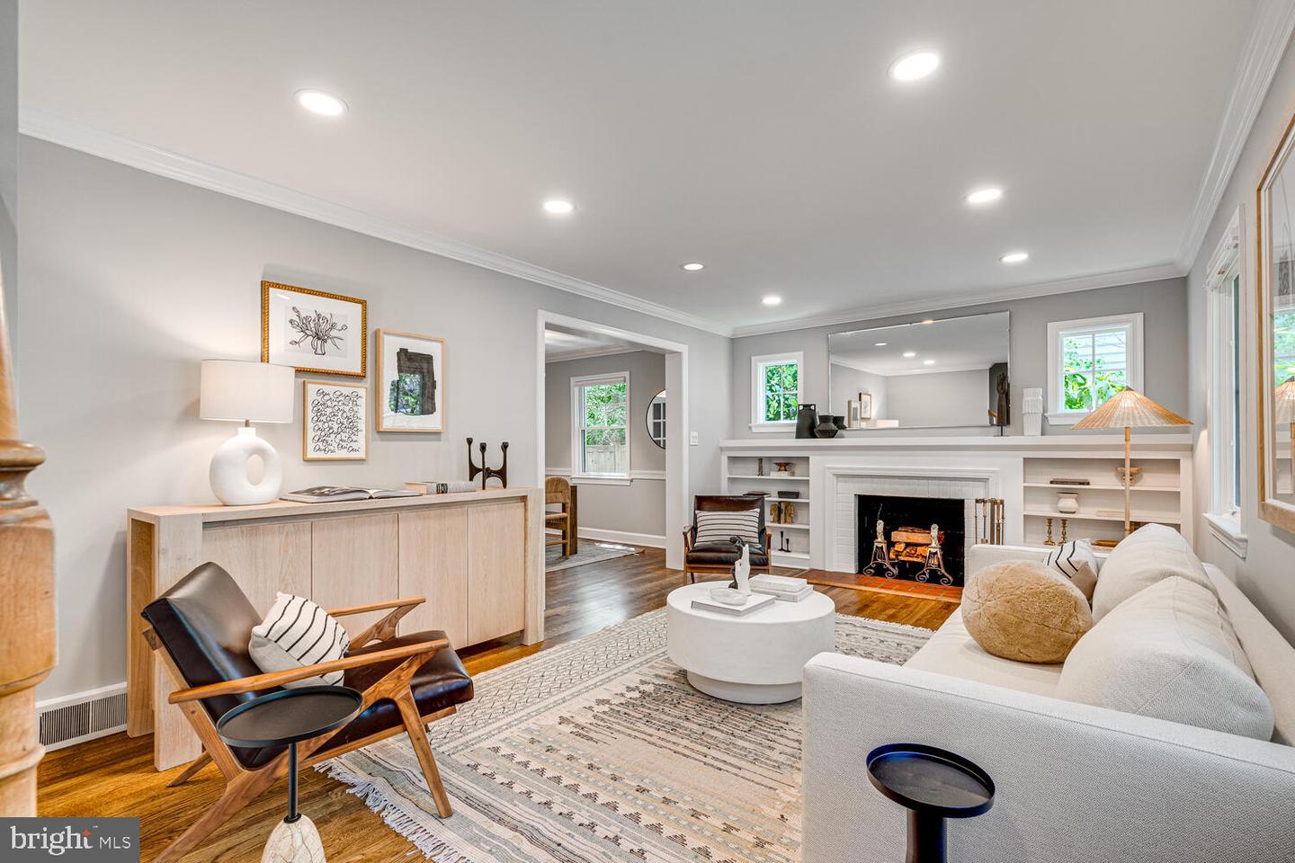 704 GRAND VIEW DR, ALEXANDRIA, Virginia 22305, 3 Bedrooms Bedrooms, ,2 BathroomsBathrooms,Residential,For sale,704 GRAND VIEW DR,VAAX2044818 MLS # VAAX2044818