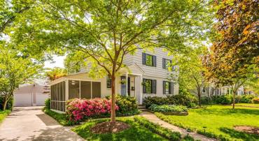 704 GRAND VIEW DR, ALEXANDRIA, Virginia 22305, 3 Bedrooms Bedrooms, ,2 BathroomsBathrooms,Residential,For sale,704 GRAND VIEW DR,VAAX2044818 MLS # VAAX2044818