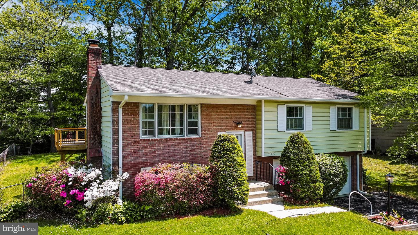13537 DELANEY RD, WOODBRIDGE, Virginia 22193, 4 Bedrooms Bedrooms, ,3 BathroomsBathrooms,Residential,For sale,13537 DELANEY RD,VAPW2093420 MLS # VAPW2093420