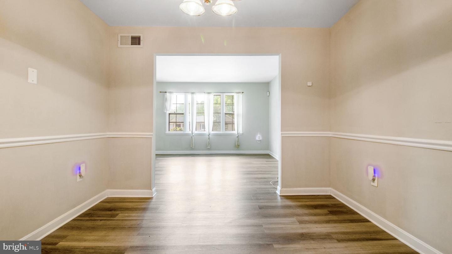 13537 DELANEY RD, WOODBRIDGE, Virginia 22193, 4 Bedrooms Bedrooms, ,3 BathroomsBathrooms,Residential,For sale,13537 DELANEY RD,VAPW2093420 MLS # VAPW2093420