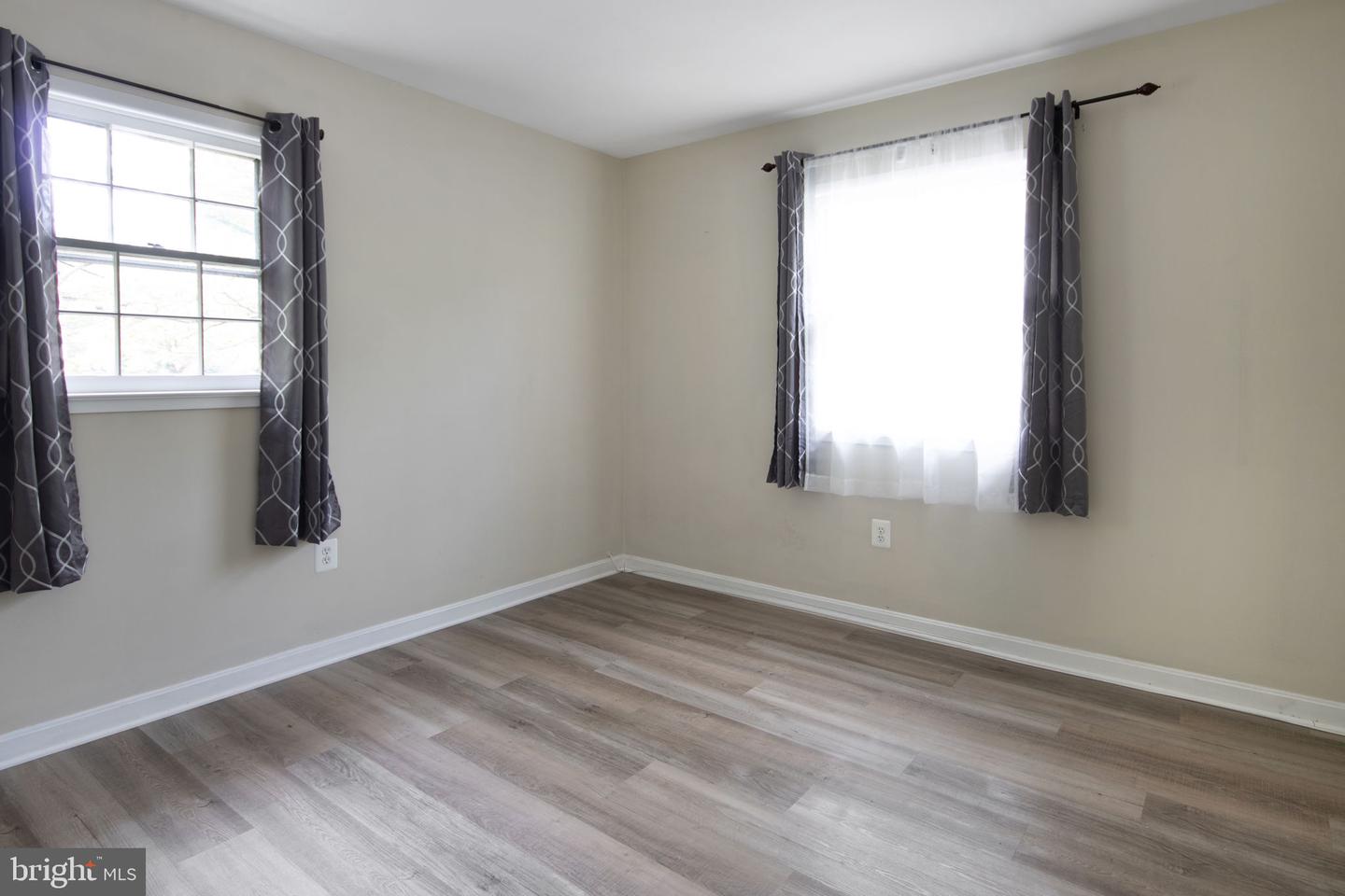13537 DELANEY RD, WOODBRIDGE, Virginia 22193, 4 Bedrooms Bedrooms, ,3 BathroomsBathrooms,Residential,For sale,13537 DELANEY RD,VAPW2093420 MLS # VAPW2093420
