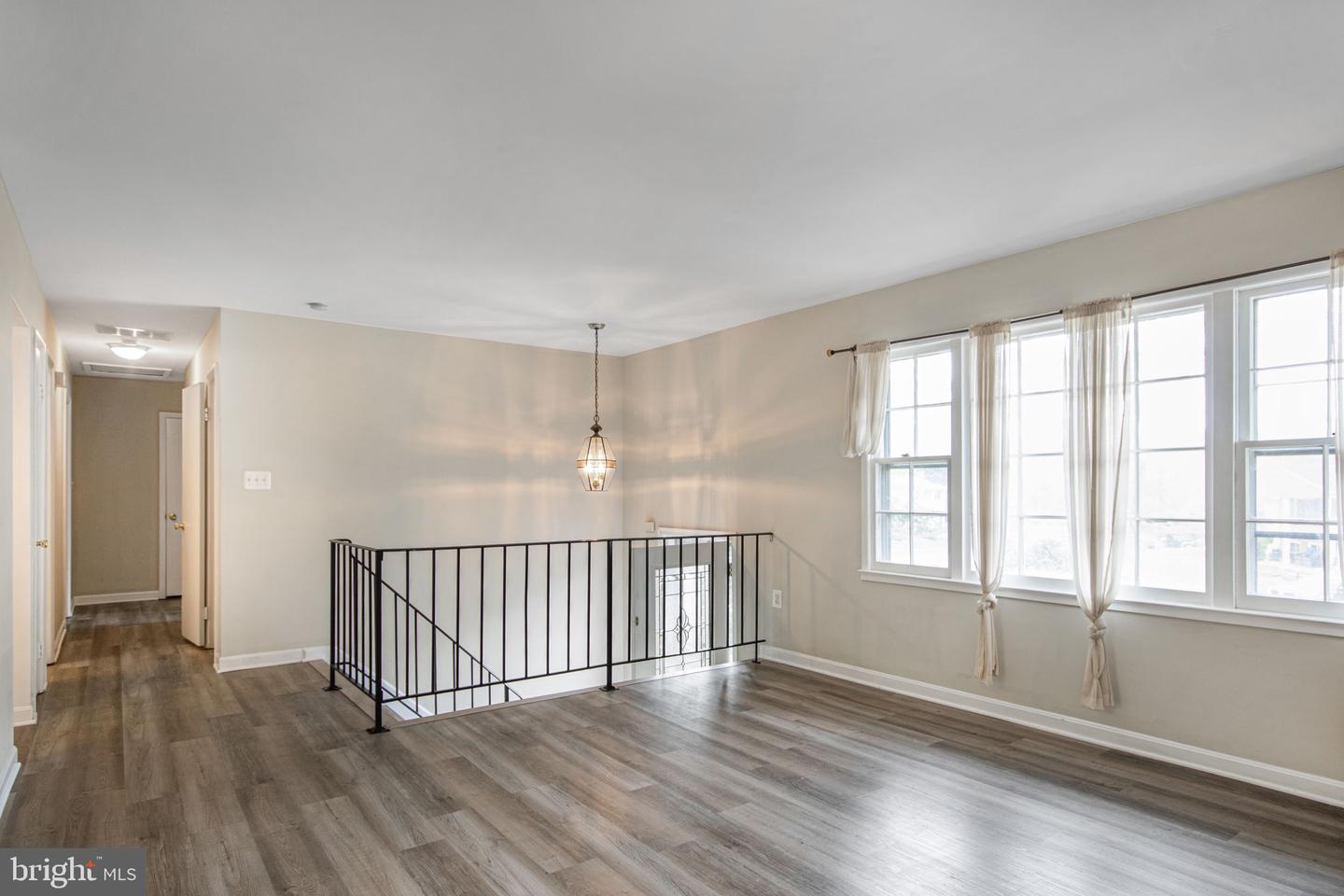 13537 DELANEY RD, WOODBRIDGE, Virginia 22193, 4 Bedrooms Bedrooms, ,3 BathroomsBathrooms,Residential,For sale,13537 DELANEY RD,VAPW2093420 MLS # VAPW2093420