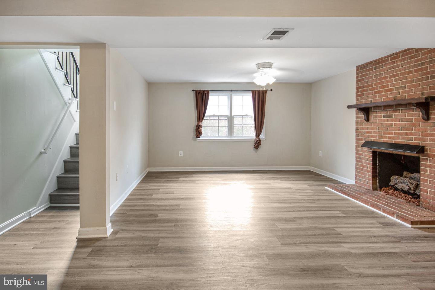 13537 DELANEY RD, WOODBRIDGE, Virginia 22193, 4 Bedrooms Bedrooms, ,3 BathroomsBathrooms,Residential,For sale,13537 DELANEY RD,VAPW2093420 MLS # VAPW2093420