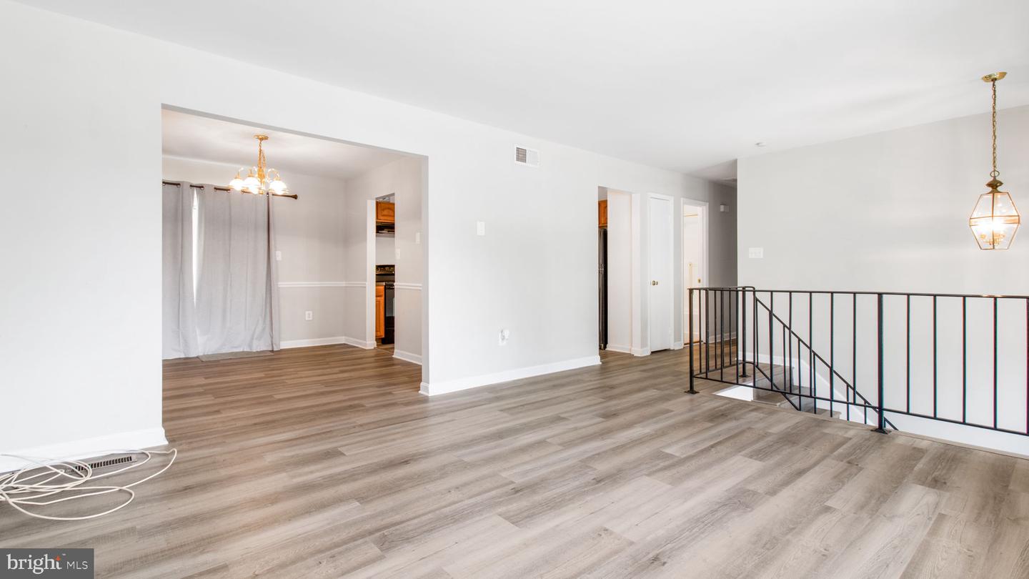 13537 DELANEY RD, WOODBRIDGE, Virginia 22193, 4 Bedrooms Bedrooms, ,3 BathroomsBathrooms,Residential,For sale,13537 DELANEY RD,VAPW2093420 MLS # VAPW2093420