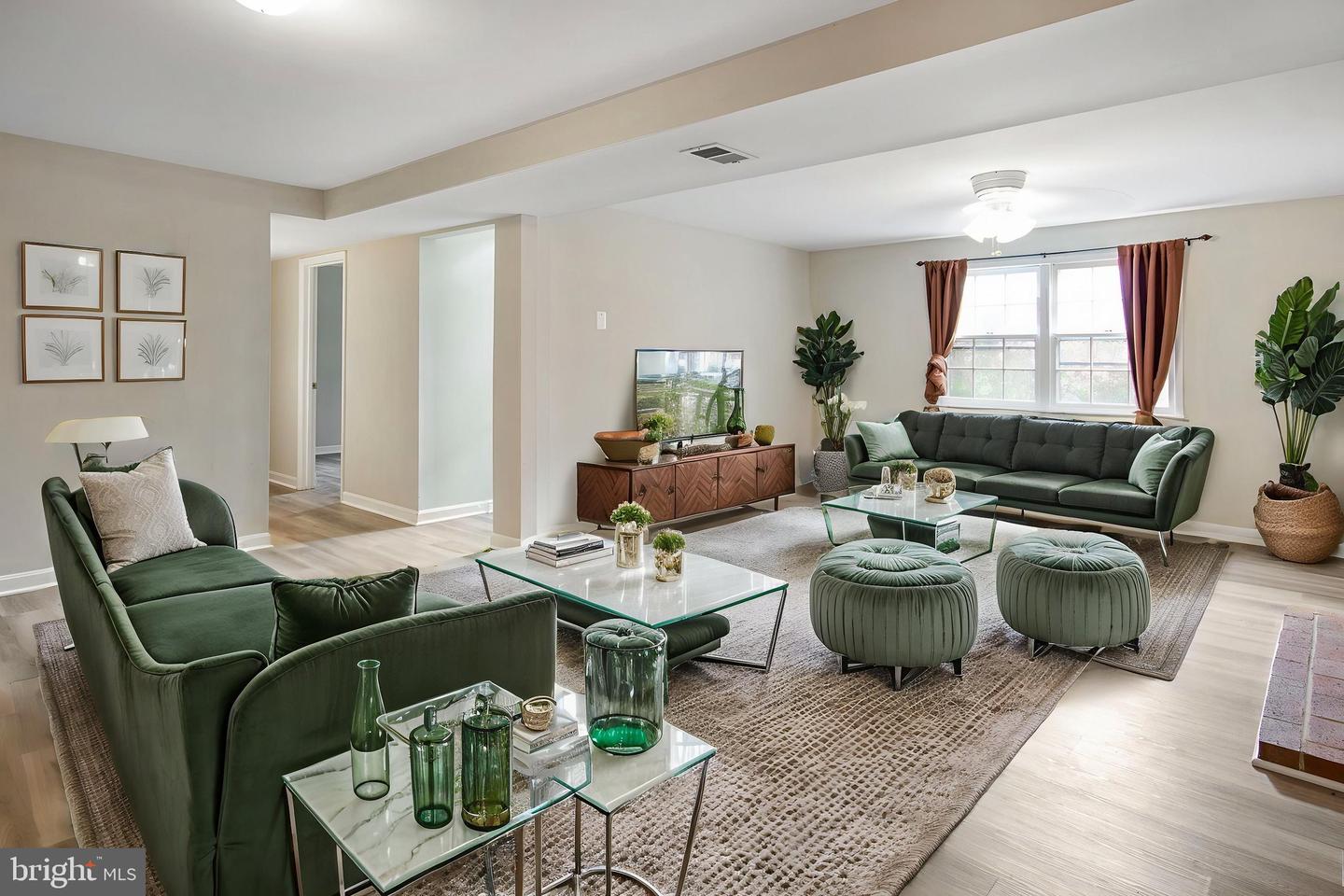 13537 DELANEY RD, WOODBRIDGE, Virginia 22193, 4 Bedrooms Bedrooms, ,3 BathroomsBathrooms,Residential,For sale,13537 DELANEY RD,VAPW2093420 MLS # VAPW2093420