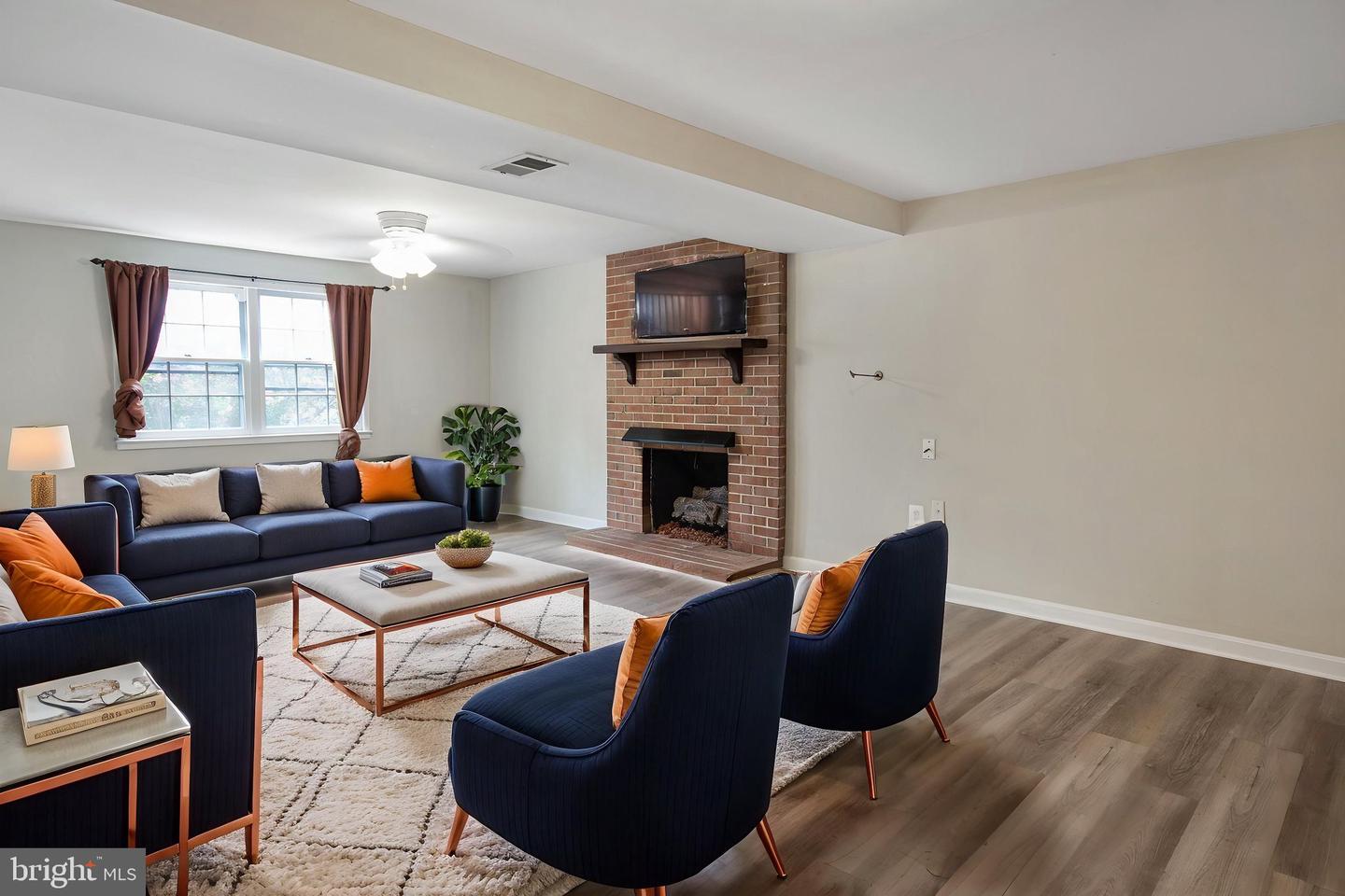 13537 DELANEY RD, WOODBRIDGE, Virginia 22193, 4 Bedrooms Bedrooms, ,3 BathroomsBathrooms,Residential,For sale,13537 DELANEY RD,VAPW2093420 MLS # VAPW2093420