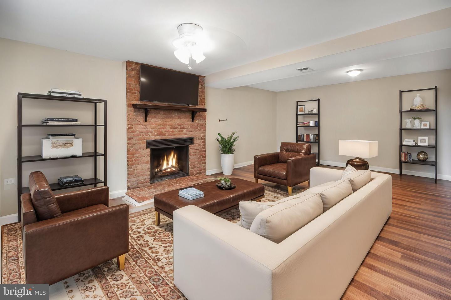 13537 DELANEY RD, WOODBRIDGE, Virginia 22193, 4 Bedrooms Bedrooms, ,3 BathroomsBathrooms,Residential,For sale,13537 DELANEY RD,VAPW2093420 MLS # VAPW2093420