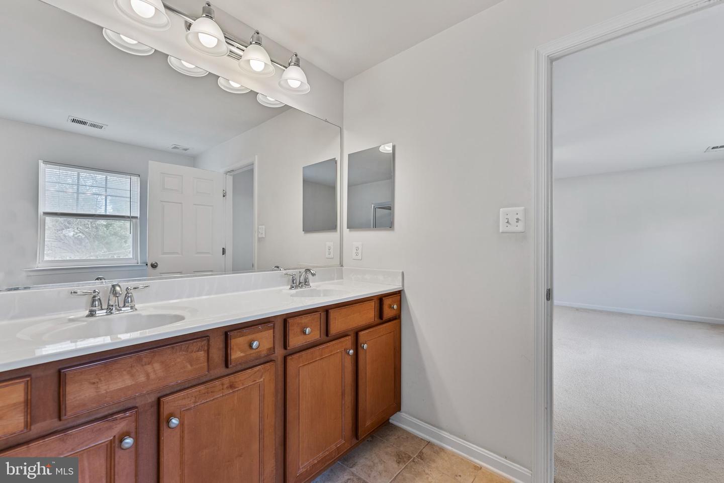 136 ROSEVILLE CT, BOYCE, Virginia 22620, 5 Bedrooms Bedrooms, ,4 BathroomsBathrooms,Residential,For sale,136 ROSEVILLE CT,VACL2003670 MLS # VACL2003670