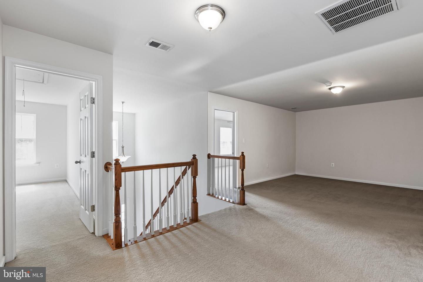 136 ROSEVILLE CT, BOYCE, Virginia 22620, 5 Bedrooms Bedrooms, ,4 BathroomsBathrooms,Residential,For sale,136 ROSEVILLE CT,VACL2003670 MLS # VACL2003670