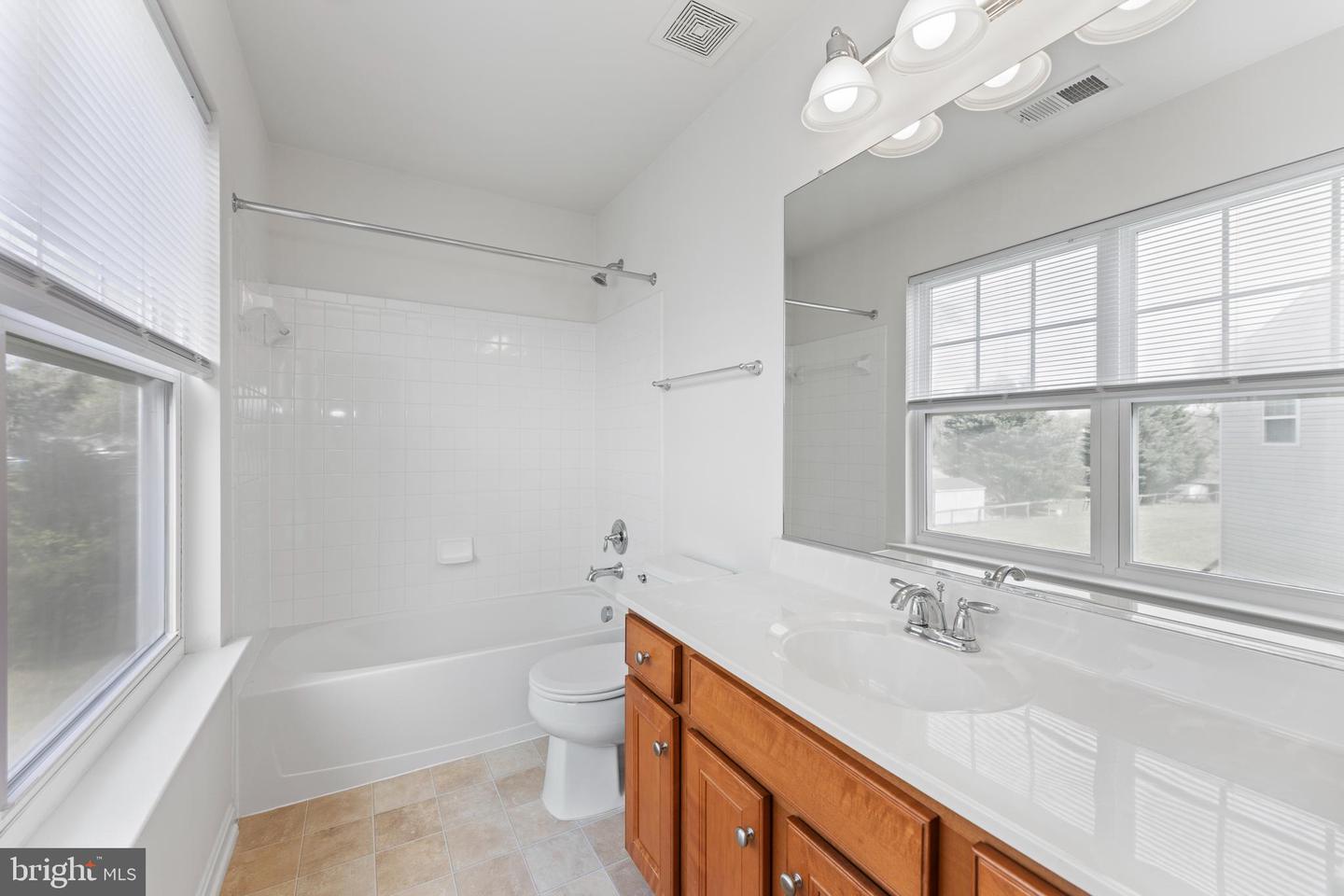136 ROSEVILLE CT, BOYCE, Virginia 22620, 5 Bedrooms Bedrooms, ,4 BathroomsBathrooms,Residential,For sale,136 ROSEVILLE CT,VACL2003670 MLS # VACL2003670