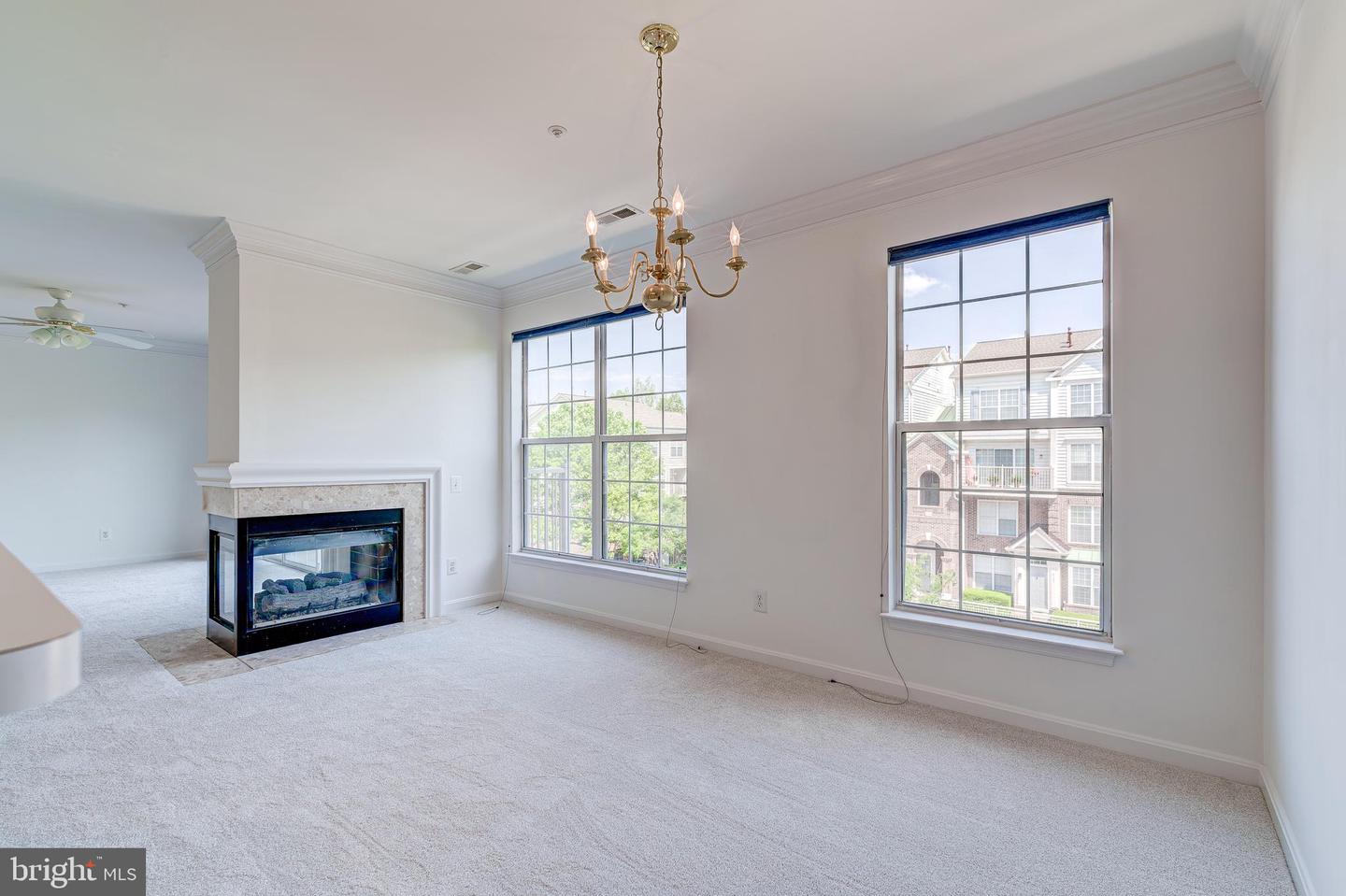 4104 OXFORD LN #304, FAIRFAX, Virginia 22030, 2 Bedrooms Bedrooms, ,2 BathroomsBathrooms,Residential,For sale,4104 OXFORD LN #304,VAFC2006230 MLS # VAFC2006230