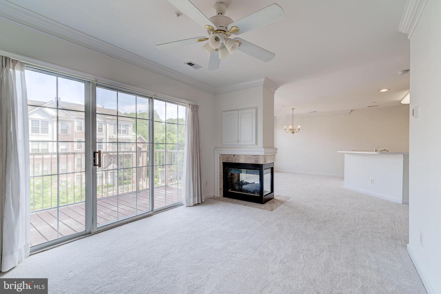 4104 OXFORD LN #304, FAIRFAX, Virginia 22030, 2 Bedrooms Bedrooms, ,2 BathroomsBathrooms,Residential,For sale,4104 OXFORD LN #304,VAFC2006230 MLS # VAFC2006230