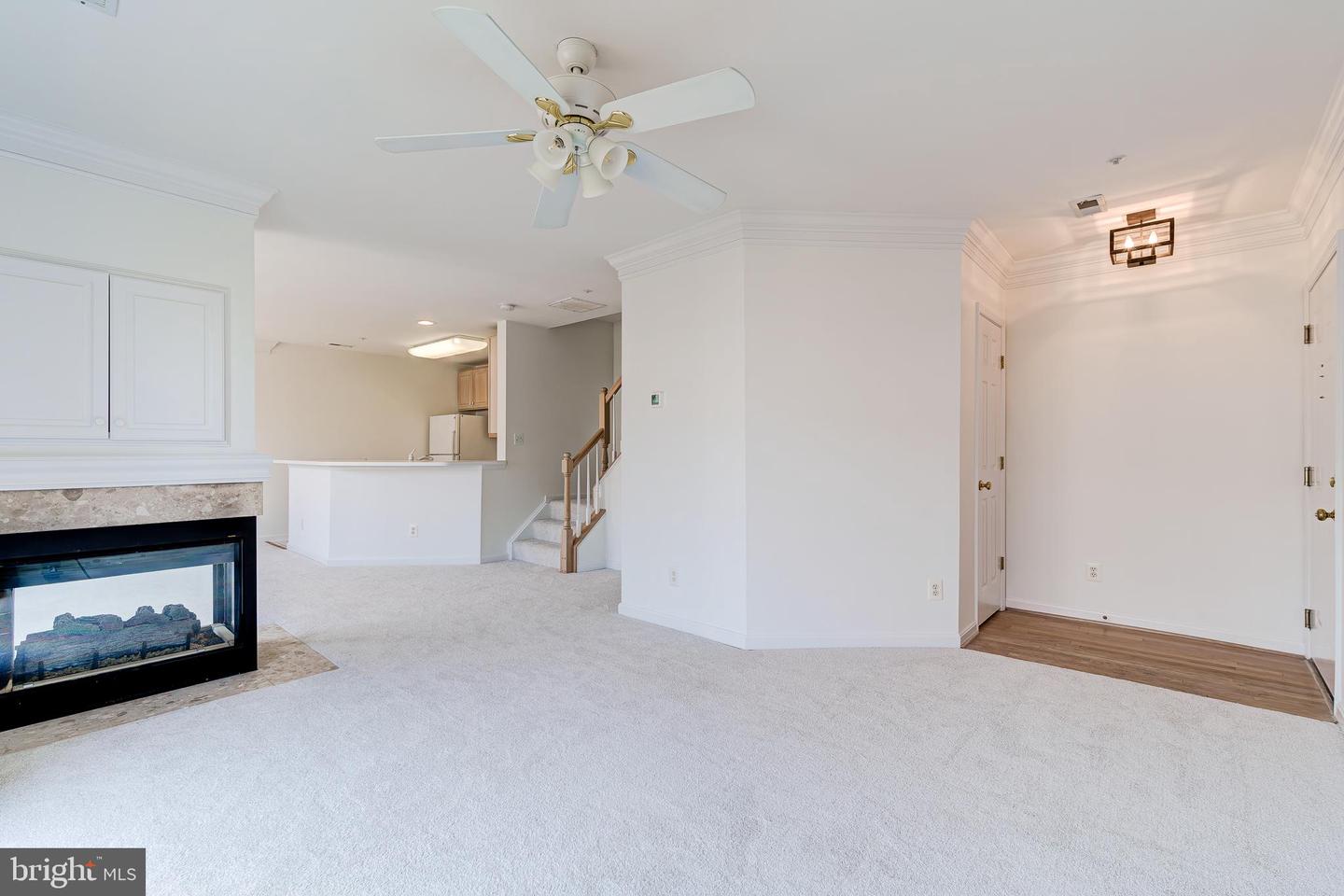 4104 OXFORD LN #304, FAIRFAX, Virginia 22030, 2 Bedrooms Bedrooms, ,2 BathroomsBathrooms,Residential,For sale,4104 OXFORD LN #304,VAFC2006230 MLS # VAFC2006230