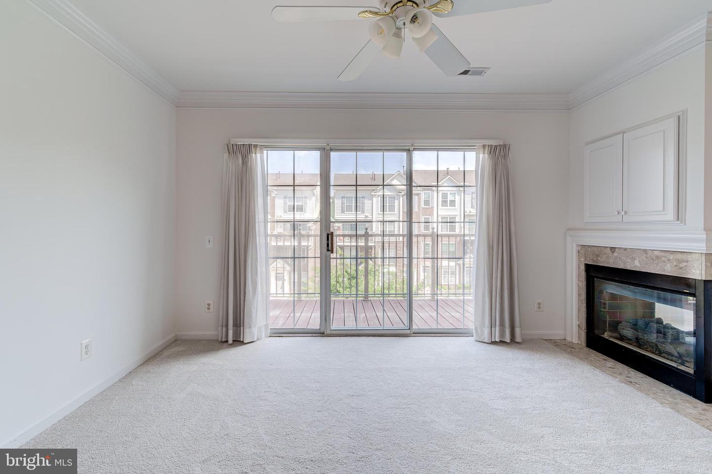 4104 OXFORD LN #304, FAIRFAX, Virginia 22030, 2 Bedrooms Bedrooms, ,2 BathroomsBathrooms,Residential,For sale,4104 OXFORD LN #304,VAFC2006230 MLS # VAFC2006230