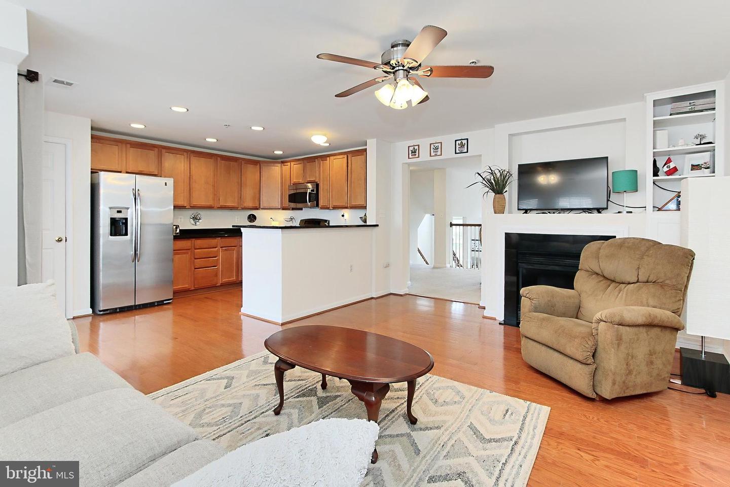 15414 ROSEMONT MANOR DR, HAYMARKET, Virginia 20169, 3 Bedrooms Bedrooms, 8 Rooms Rooms,2 BathroomsBathrooms,Residential,For sale,15414 ROSEMONT MANOR DR,VAPW2093408 MLS # VAPW2093408