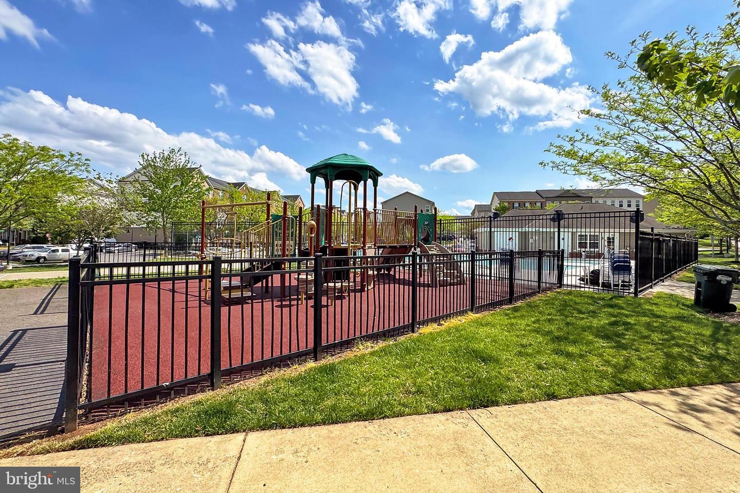 15414 ROSEMONT MANOR DR, HAYMARKET, Virginia 20169, 3 Bedrooms Bedrooms, 8 Rooms Rooms,2 BathroomsBathrooms,Residential,For sale,15414 ROSEMONT MANOR DR,VAPW2093408 MLS # VAPW2093408