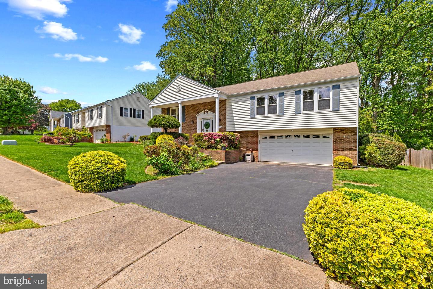 9506 BURNING BRANCH RD, BURKE, Virginia 22015, 4 Bedrooms Bedrooms, ,3 BathroomsBathrooms,Residential,For sale,9506 BURNING BRANCH RD,VAFX2237624 MLS # VAFX2237624