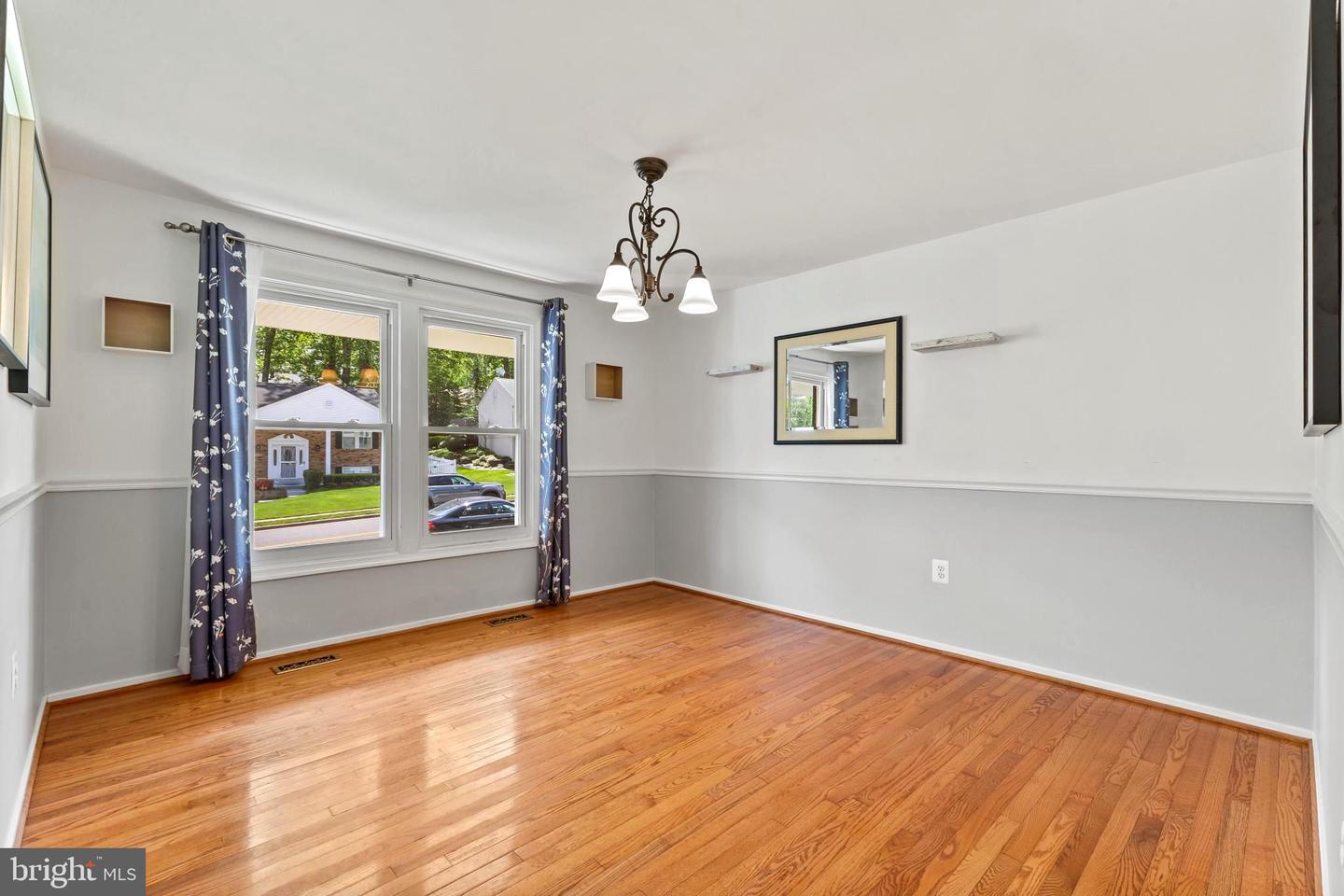 9506 BURNING BRANCH RD, BURKE, Virginia 22015, 4 Bedrooms Bedrooms, ,3 BathroomsBathrooms,Residential,For sale,9506 BURNING BRANCH RD,VAFX2237624 MLS # VAFX2237624