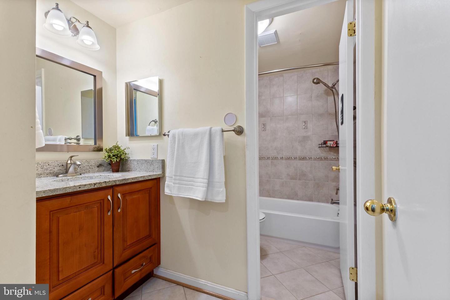 9506 BURNING BRANCH RD, BURKE, Virginia 22015, 4 Bedrooms Bedrooms, ,3 BathroomsBathrooms,Residential,For sale,9506 BURNING BRANCH RD,VAFX2237624 MLS # VAFX2237624