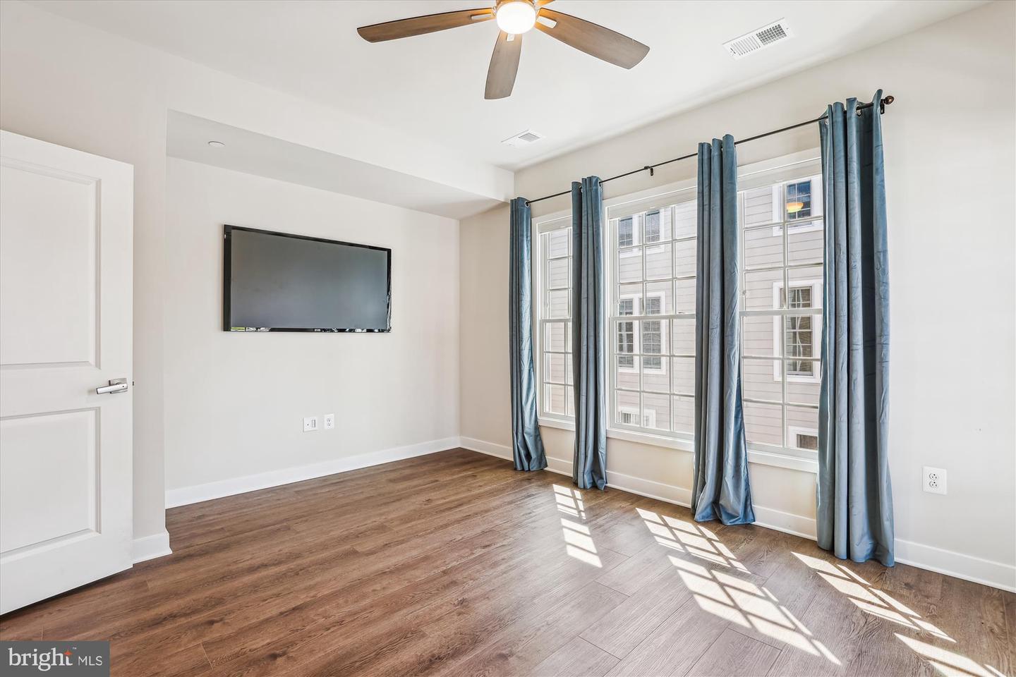 6832 GENERAL DAVIS NW, WASHINGTON, District Of Columbia 20012, 4 Bedrooms Bedrooms, ,4 BathroomsBathrooms,Residential,For sale,6832 GENERAL DAVIS NW,DCDC2169642 MLS # DCDC2169642