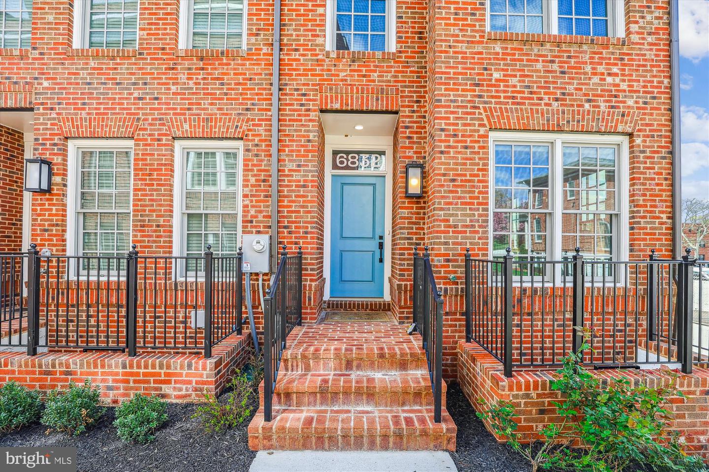 6832 GENERAL DAVIS NW, WASHINGTON, District Of Columbia 20012, 4 Bedrooms Bedrooms, ,4 BathroomsBathrooms,Residential,For sale,6832 GENERAL DAVIS NW,DCDC2169642 MLS # DCDC2169642