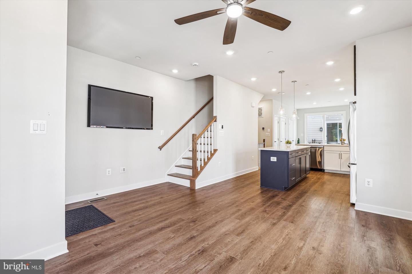 6832 GENERAL DAVIS NW, WASHINGTON, District Of Columbia 20012, 4 Bedrooms Bedrooms, ,4 BathroomsBathrooms,Residential,For sale,6832 GENERAL DAVIS NW,DCDC2169642 MLS # DCDC2169642