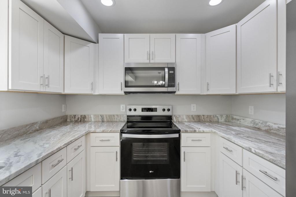 6006 CALHOUN DR, FREDERICKSBURG, Virginia 22407, 6 Bedrooms Bedrooms, ,3 BathroomsBathrooms,Residential,6006 CALHOUN DR,VASP2032112 MLS # VASP2032112
