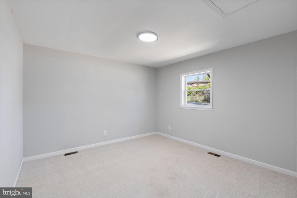 6006 CALHOUN DR, FREDERICKSBURG, Virginia 22407, 6 Bedrooms Bedrooms, ,3 BathroomsBathrooms,Residential,6006 CALHOUN DR,VASP2032112 MLS # VASP2032112