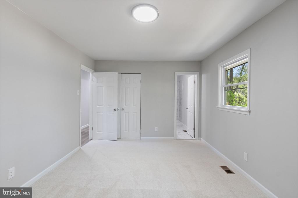 6006 CALHOUN DR, FREDERICKSBURG, Virginia 22407, 6 Bedrooms Bedrooms, ,3 BathroomsBathrooms,Residential,6006 CALHOUN DR,VASP2032112 MLS # VASP2032112